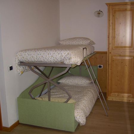 Room & Breakfast Ca Mea Dina Bezzecca Room photo