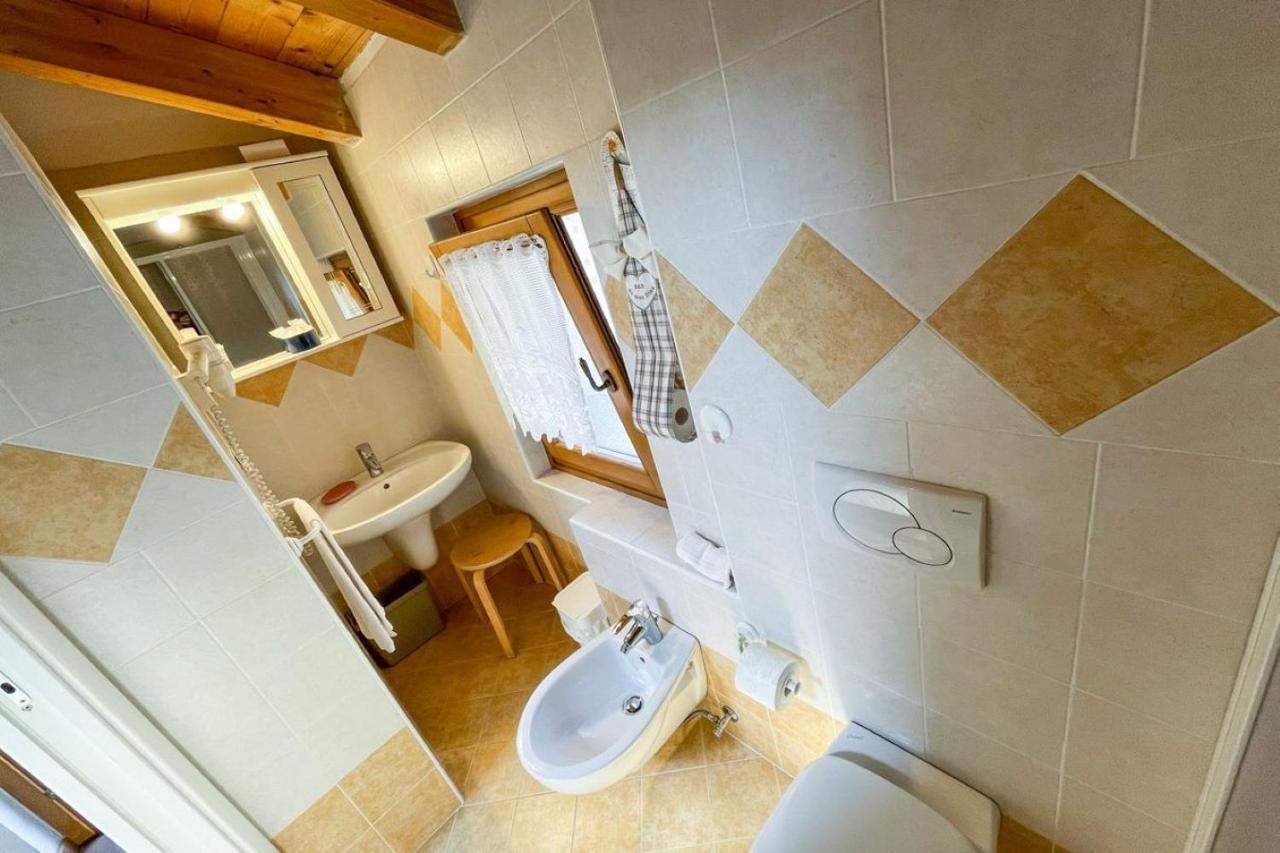 Room & Breakfast Ca Mea Dina Bezzecca Exterior photo