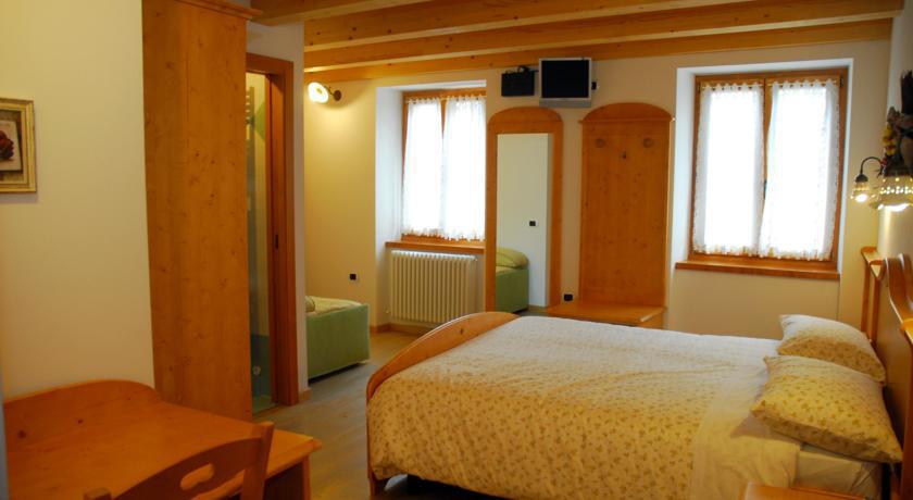 Room & Breakfast Ca Mea Dina Bezzecca Exterior photo
